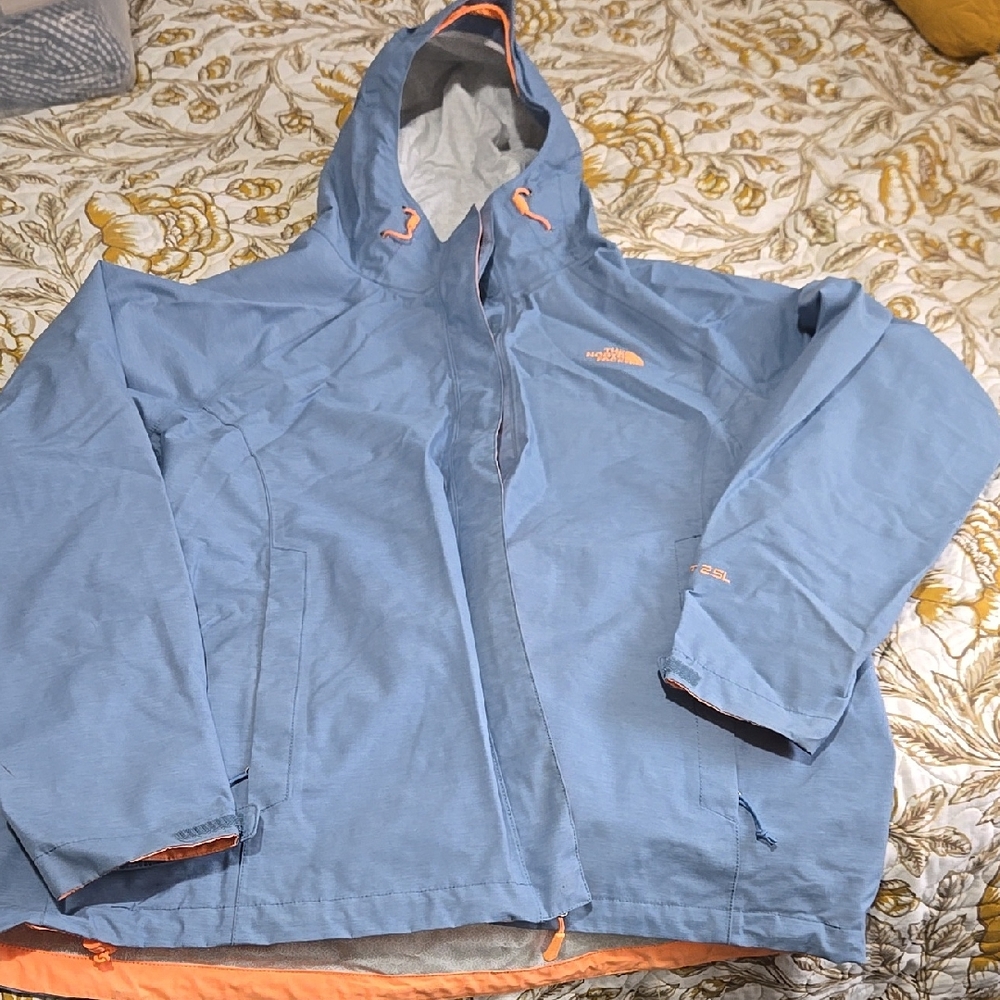The North Face Hyvent 2.5L Jacket